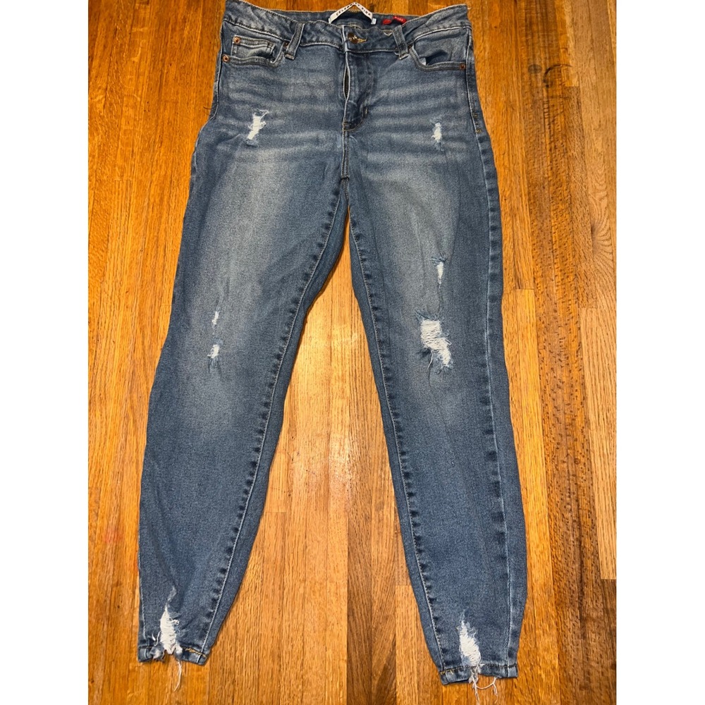 Celebrity Pink Women 9/29 The Rider Blue Medium Wash Distressed Skinny Jean